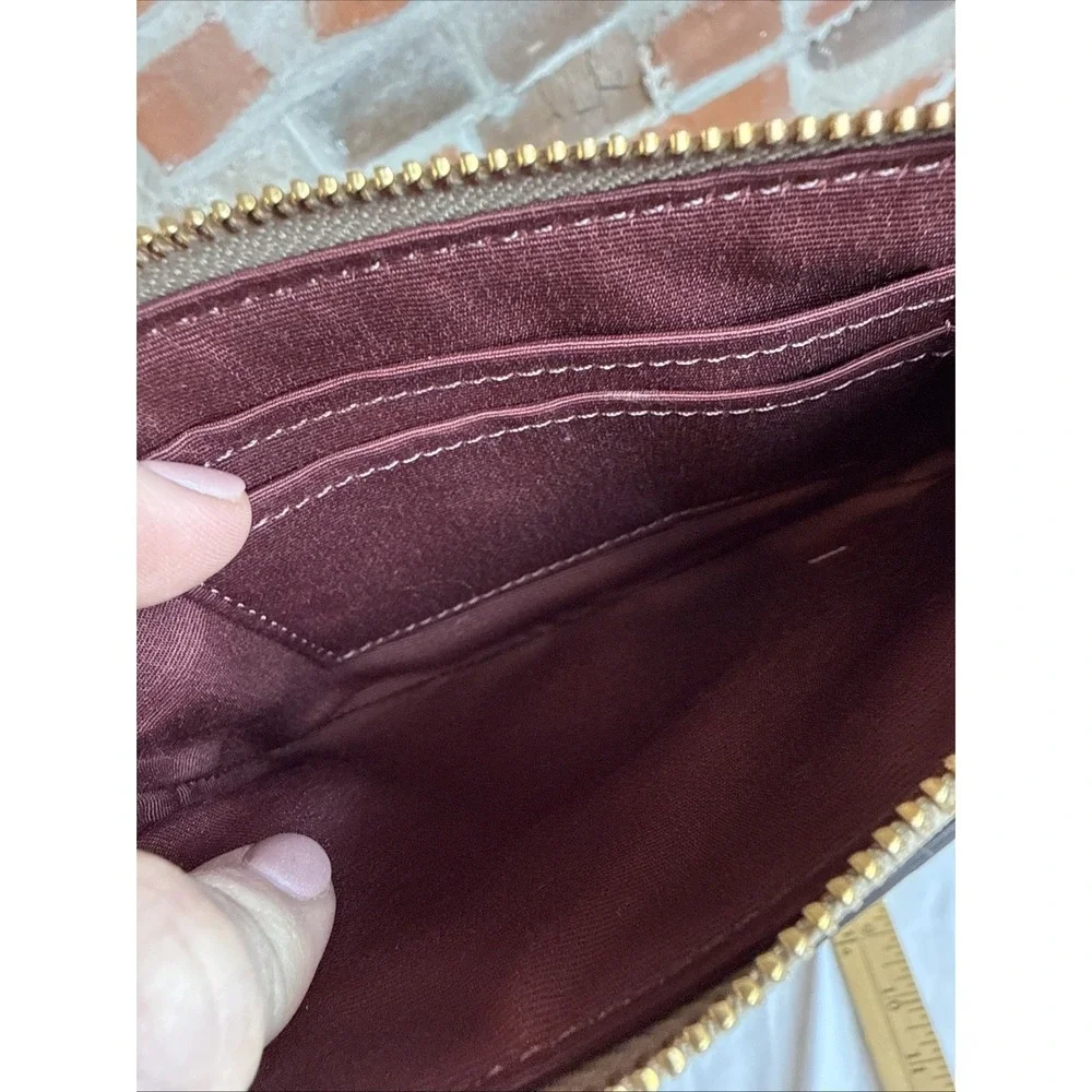 Coach Corner Zip Wristlet Wallet Gold/ Taupe - Great‎ Condition